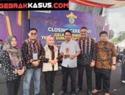 Stand Kabupaten Lampung Selatan meraih penghargaan stand terbaik ke-3 dalam gelaran Teknologi.