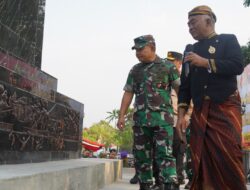 Kasad Jendral TNI Dudung Abdurachman Resmikan Tugu Perjuangan di Kota Pekalongan