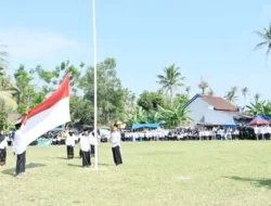 Pemkab Lamsel Gelar Upacara Bendera di Ketapang, Peringati Hari Santri 2024