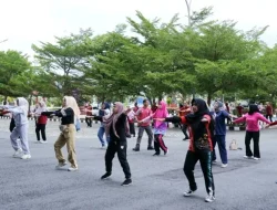 Tingkatkan Kesehatan dan Kekompakan Pegawai, Jajaran Pemkab Lamsel Rutin Senam Bersama