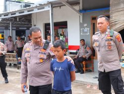 DiLokasi Banjir Polri Kembali salurkan Bantuan Air Bersih Kepada Warga