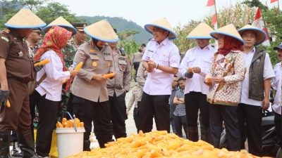 Polresta Cirebon Ikuti Zoom Meeting Panen Raya Jagung Serentak Tahap I