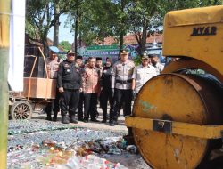 Polres Tulungagung Musnahkan 3.512 Botol Miras dan 407 Knalpot Brong