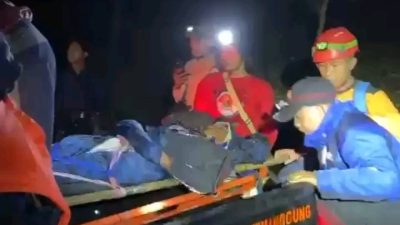 Tim Gabungan Evakuasi Dua Pendaki Alami Cidera di Gunung Sindoro