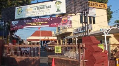 Korban Kekerasan Oknum Guru SMPN 2 Datangi Polres Ciko, Desak Kepastian Hukum