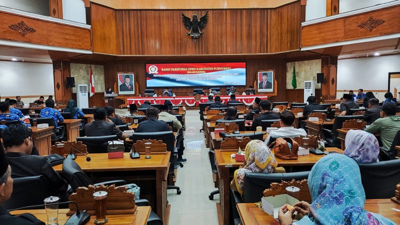 Rapat paripurna DPRD Kabupaten Purworejo, Kamis (17/4/2025)