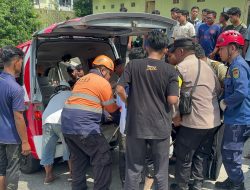 Polresta Magelang Lakukan Evakuasi Korban Longsor Kolam