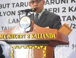 SMK Negeri 2 Kalianda Gelar Pelepasan Atribut Taruna-Taruni Kelas XII Tahun Pelajaran 2024/2025