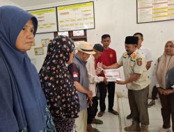 Menjelang Hari Raya Idul Adha Masyrakat Pekon Bakhu Terima BLT DD Tahap Satu
