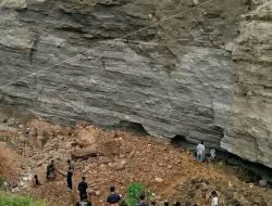 Dua Pekerja dan 1 Truk Tertimbun Longsor di Lokasi Galian C Argasunya