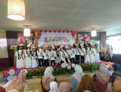 Perpisahan TKIT Gandon, Isak Tangis Terselip Harapan Besar Orang Tua dan Guru kepada Semua Murid