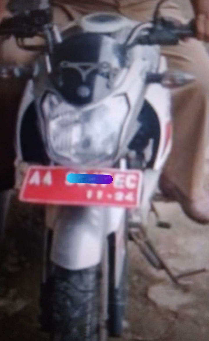 Motor dinas Pemdes Karangrejo, Kecamatan Kutoarjo yang diisukan digadaikan kepala desa setempat (Ist)