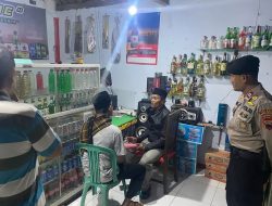 Polsek Kuwarasan Amankan Puluhan Botol Miras Hasil Operasi Pekat