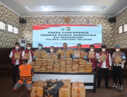Tersangka Bawah 90 Paket Ganja, Dengan Nilai Ekonomis Mencapai Rp 270 Juta