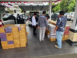 Kedapatan Angkut 570 Ribu Batang Rokok Polos, Dua Mobil dan Sopir Ditahan