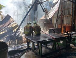Pabrik Kayu Lapis di Temanggung Terbakar, Diduga Akibat Kebocoran Boiler
