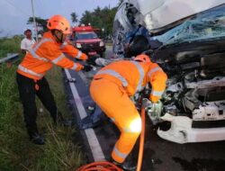 Dua Warga Sleman Tewas dalam Kecelakaan Maut di Jalan Daendels Purworejo