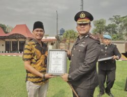 Kapolres Blitar Beri Penghargaan di Momen Sumpah Pemuda
