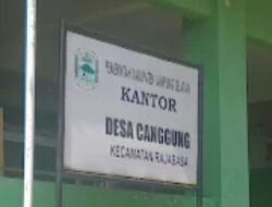 Kades Canggung 1 seen Pun Tak Membantu Tuturnya Ibu Amelia Yang Rumahnya Terdampak Longsor 