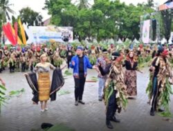6.573 Peserta Guncang Kalianda! Pawai Budaya Terbesar Sepanjang Sejarah Meriahkan HUT ke-69 Lamsel