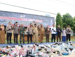 Polres Kebumen Musnahkan 1.717 Botol Miras Jelang Tahun Baru