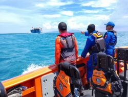 Penumpang Lompat ke Laut dari KMP Dorothy, Petugas Gelar Pencarian di Perairan Sangiang