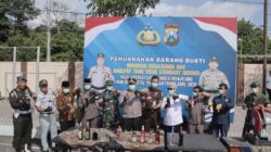 Polres Blitar Musnahkan 3.141 Botol Miras dan 52 Knalpot Brong dalam Rilis Akhir Tahun 2025