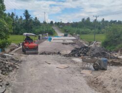 Masyarakat Geram, Proyek Jembatan 2,6 Milyar Lebih Dikerjakan CV. Sinar Alam Perkasa, Molor Tak Kunjung Selesai