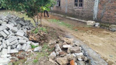 Diduga Kuasai Dana Desa untuk Kepentingan Pribadi, Kepala Desa Tritik Disorot Warga