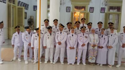 Bupati Cirebon Ambilan Sumpah Dalam Pelantikan Pejabat Kabupaten
