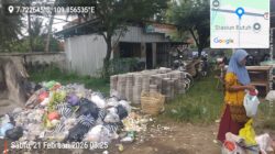 PROYEK TANPA IDENTITAS! Paving Rp86 Juta di Pasar Rakyat Butuh Sudah Retak, Tak Ada Papan Nama