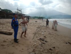 Polisi Imbau Wisatawan Waspada Arus Laut Saat Libur Lebaran di Pantai Lamsel