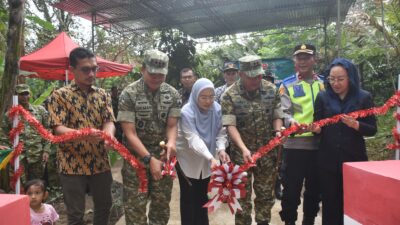 Danrem 071 Resmikan Jembatan Armco di Banjarnegara, Akses Warga Kembali Normal