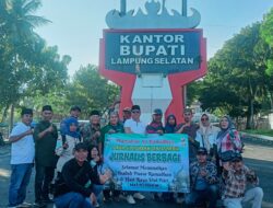 Solidaritas Para Media, Tunjukkan Dalam Berbagi Takjil Untuk Masyarakat Kalianda