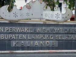 Rakyat Menilai Kinerja DPRD Lamsel Lambat, Simak Selengkapnya!!👇 👇 