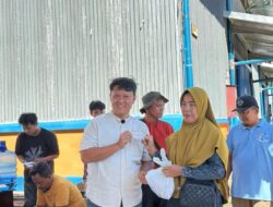 800 Paket Daging untuk Masyarakat, Bulog LAMSEL Sembelih 10 Hewan Kurban