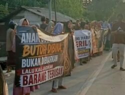 Emak-Emak di Brebes Ngamuk! Bongkar Warung Diduga Jual Obat Daftar G