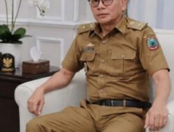 ANTUSIASME AHMAD HERI SEKWAN DPRD LAMSEL HADIRI PEMBUKAAN PENTAS SENI BUDAYA HELAU
