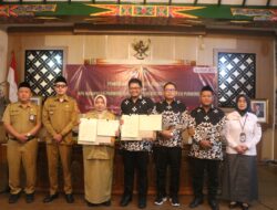 Perkuat Sinergi Membangun Demokrasi, Ketua KPU Purworejo dan Bupati Tanda Tangani Nota Kesepakatan