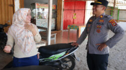 Raut Bahagia Ibu Penjual Buah, Polisi Antar Langsung Motor Curian ke Warung Korban