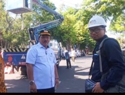 Akhiri “Hutan Kabel” di Jantung Kota! Kang Marhaen Pimpin Langsung Operasi Besar Penataan Wajah Nganjuk