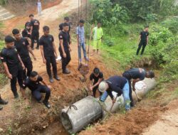 Brimob Lampung Bangun Jembatan Penghubung, Warga Rasakan Manfaatnya