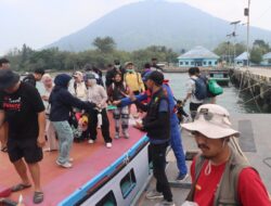Patroli Kolaborasi Polres Lampung Selatan-BKSDA di Krakatau, Speedboat Wisatawan Berbalik Arah