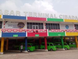 Lahan Terimal Cibadak sebagian beralih fungsi menjadi pasar, Playground dan PKL