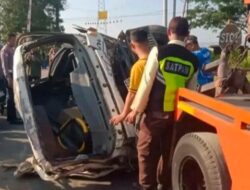 KA Malabar Tabrak Truk Pasir di Perlintasan Klaten, Sopir Kabur karena Trauma