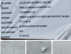PROYEK JALAN Rp797 JUTA BARU DUA JAM SUDAH RETAK SERIBU: WARGA SOROT KUALITAS, KONTRAKTOR BELUM MERESPON