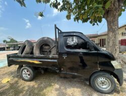 Jebolkan Tembok Gudang Pakai Mobil Pikap, Empat Pria di Natar Ditangkap, 21 Ban Disita