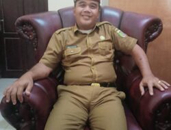 Ruang Belajar Dibelah Triplek, Komputer Cuma 23 untuk 223 Siswa, Kepala SMKN 1 Waypaji Memohon Minta Perhatian